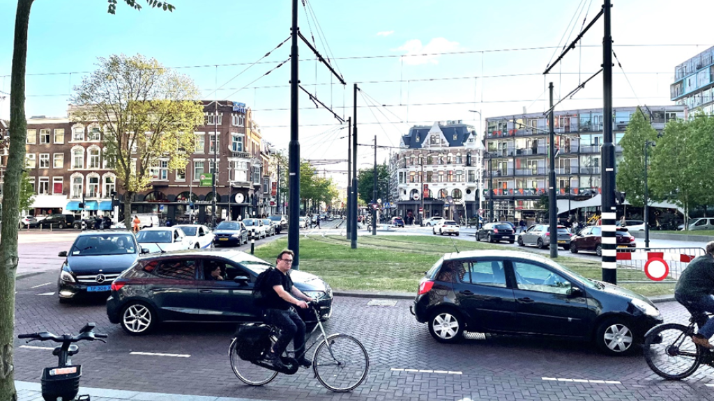 Overzicht van de verkeerssituatie bij Kruisplein.